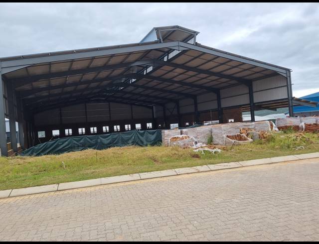 1,800M² WAREHOUSE TO LET IN RIVERSIDE INDUSTRIAL PARK